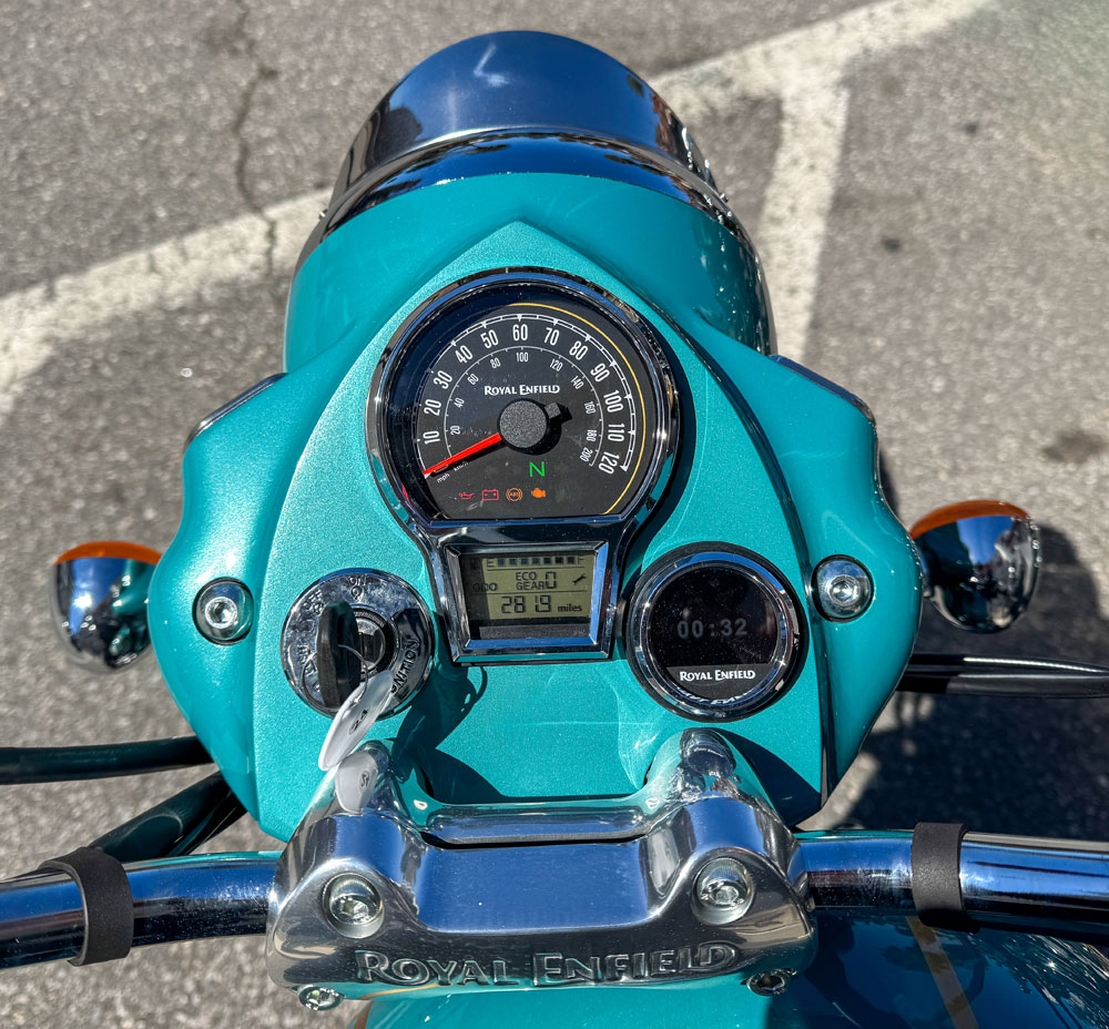 2026 Royal Enfield Classic 650 cockpit 2026 Royal Enfield Classic 650 cockpit