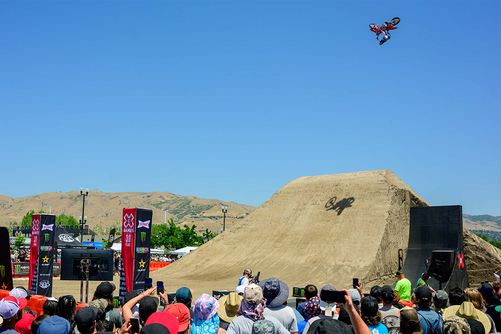2025-xgames-quarter-pipe-navas